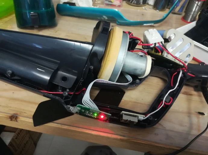 changement accu Réparer aspirateur à main