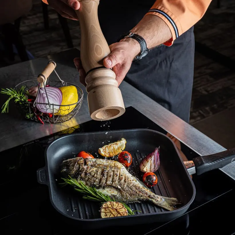 Grill Gastrolux 28x28 _ 1.webp
