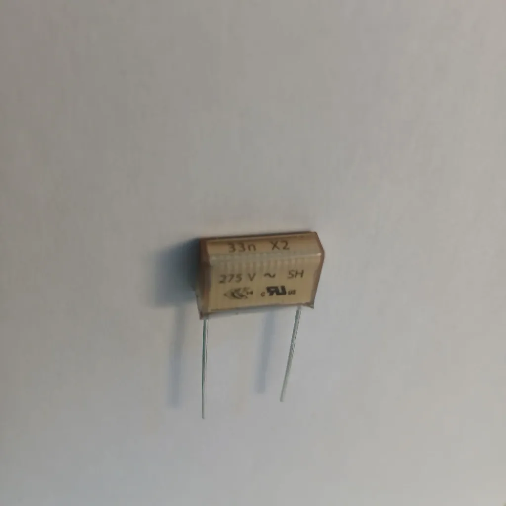 Condensateur 33nF antiparasite RIFA PME271M533MR30