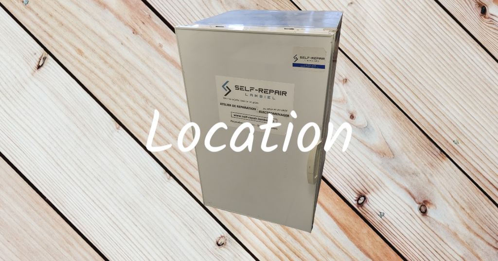 LOCATION Réfrigérateur avec petit congélateur