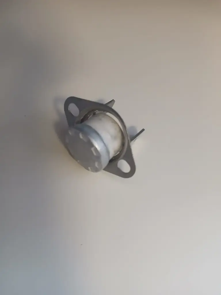 Thermostat NC 220 degrés - 10A - 250V - Universel