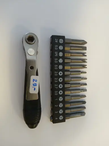 Kit Embouts spéciaux & Clé à cliquet avec double embout